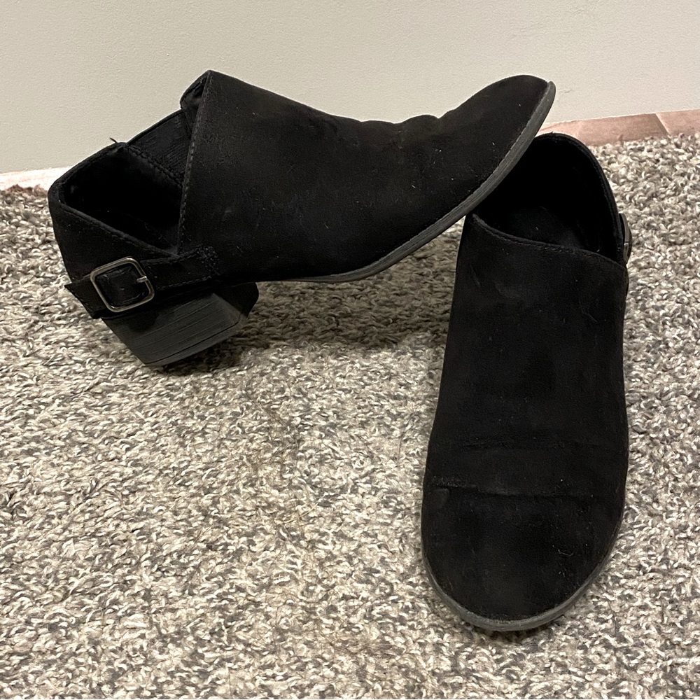 American Eagle Black Ankle Boots